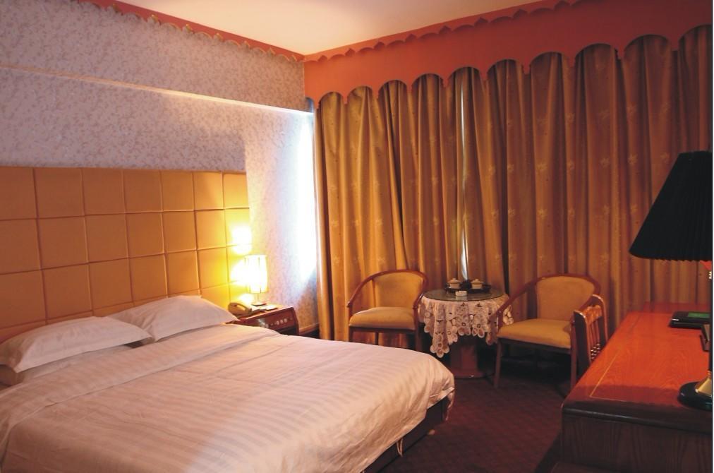 Urumqi Jingu Hotel Eksteriør bilde